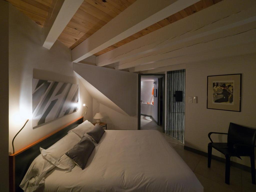 Sous les courtines - 10