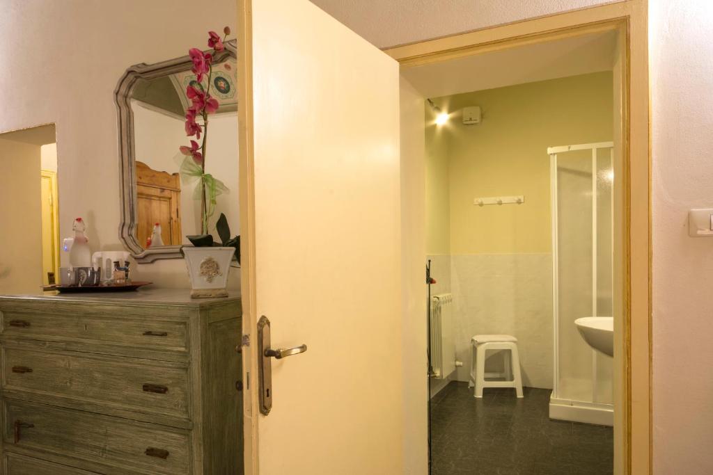 B&B Pantaneto - Palazzo Bulgarini - Dreibettzimmer