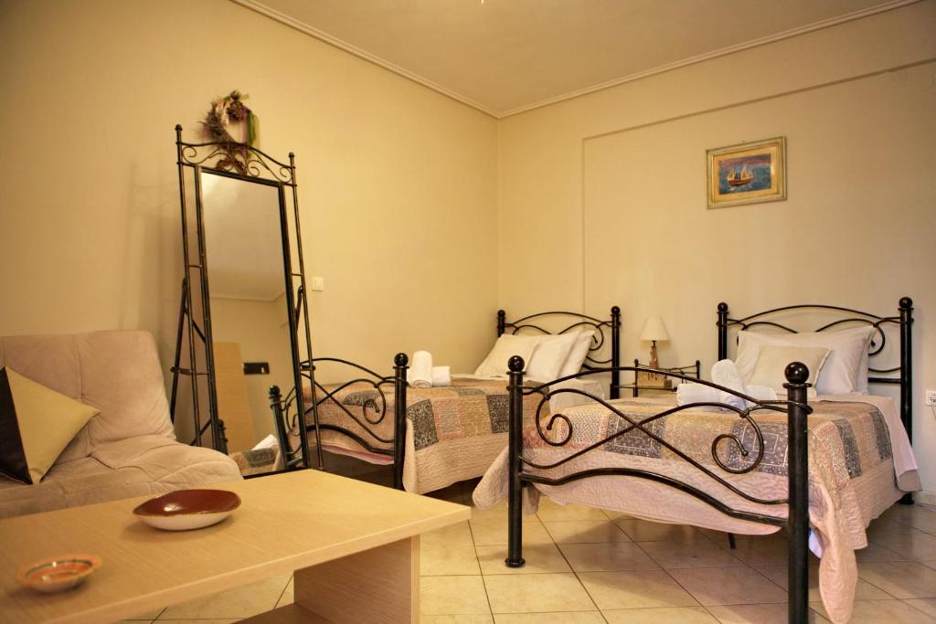 Aella Studios Lesvos photo 2