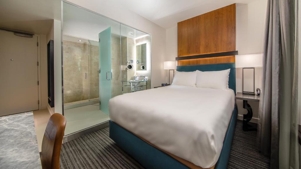 Andaz San Diego, By Hyatt - Stanza Queen