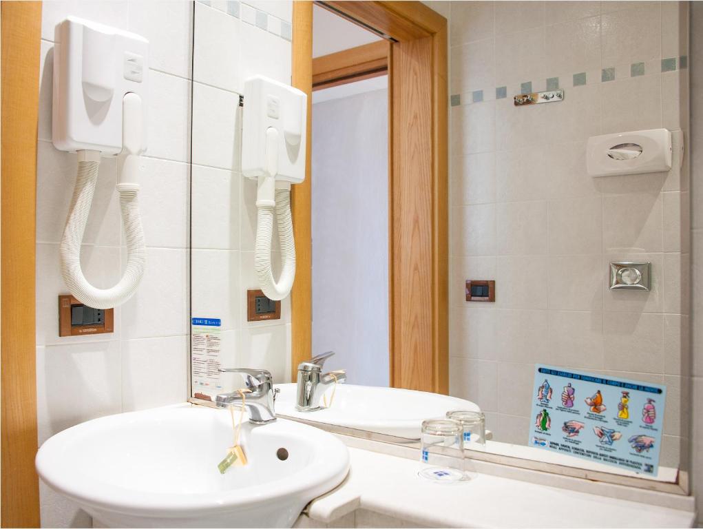Koupelna v ubytování Ecoresort Le Sirene - Caroli Hotels