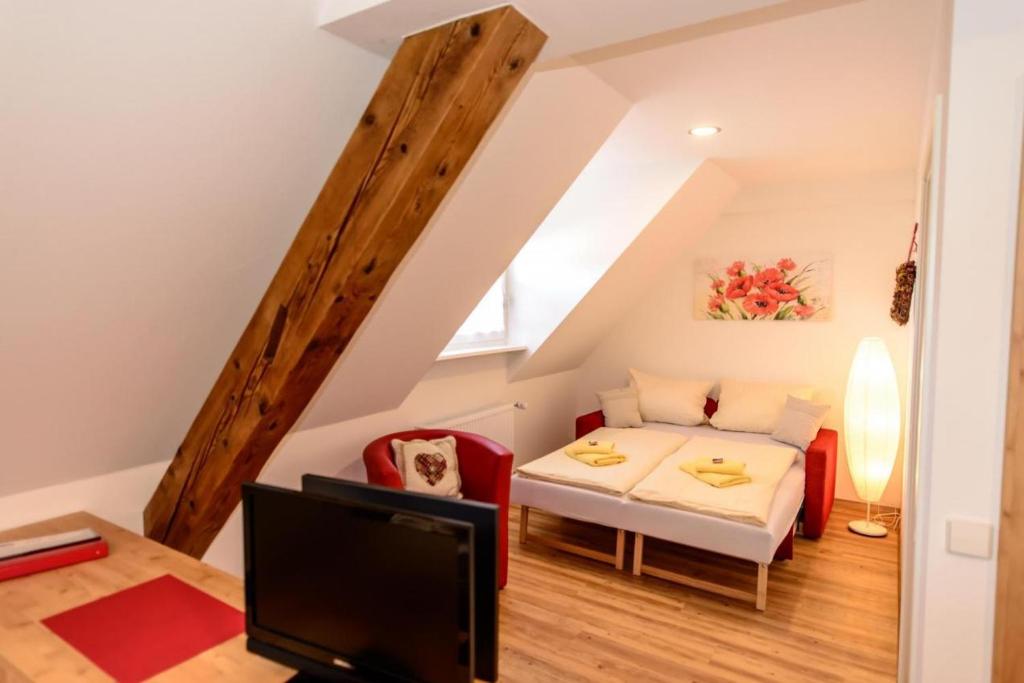 Postel nebo postele na pokoji v ubytování Hotel Zum Rebstock