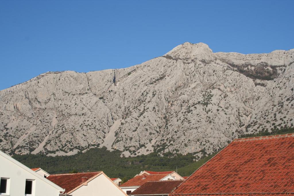 Výhľad na hory alebo výhľad na hory priamo z apartmánu