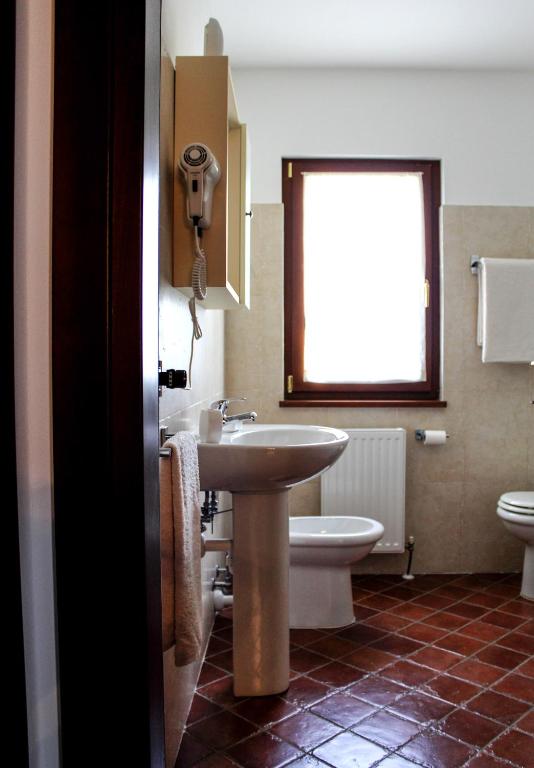 Koupelna v ubytování A Cjase di Sandra