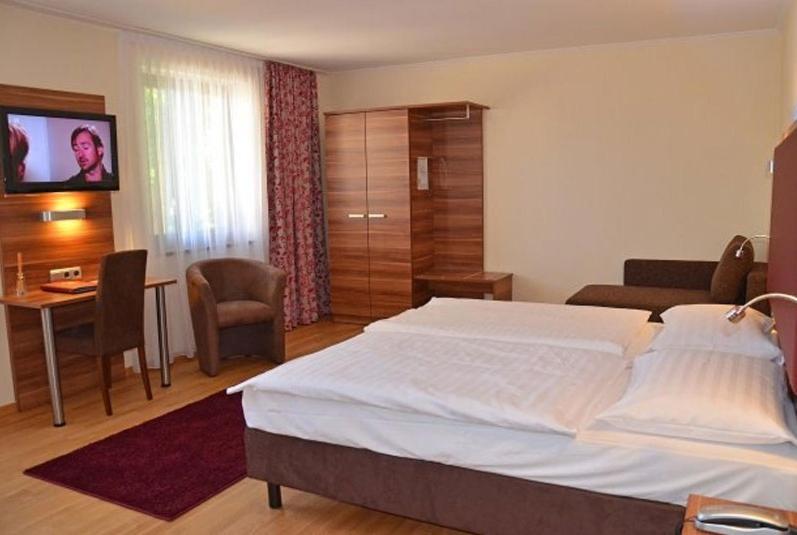 Hotel und Cafe Paso - Double Or Twin Room