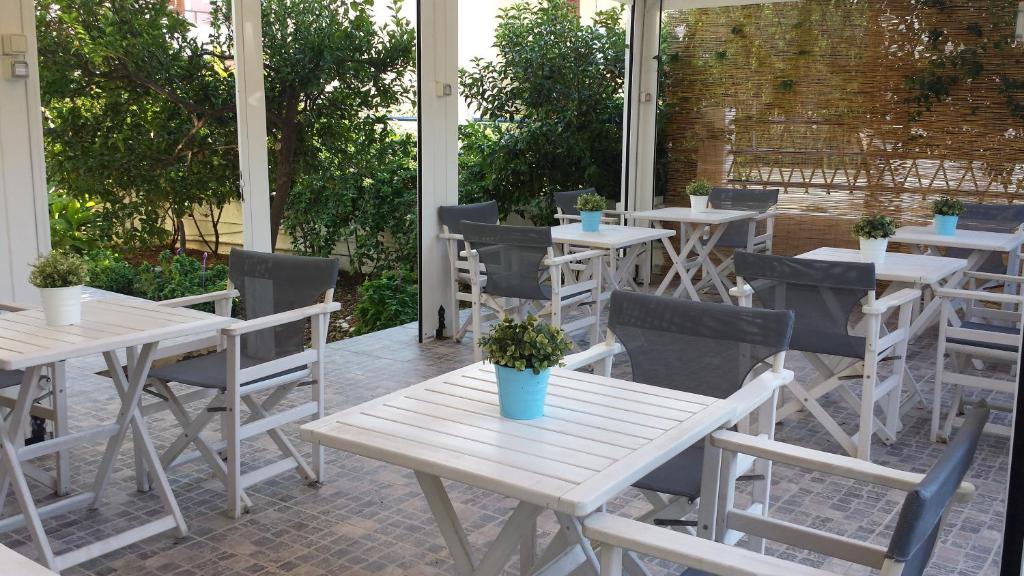 Restaurace v ubytování Akrogiali