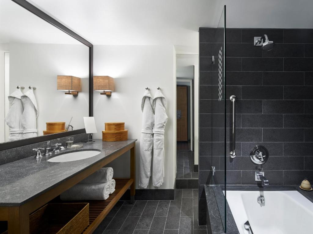 Park Hyatt Washington - King Room With Accessible Tub - Disability Access
