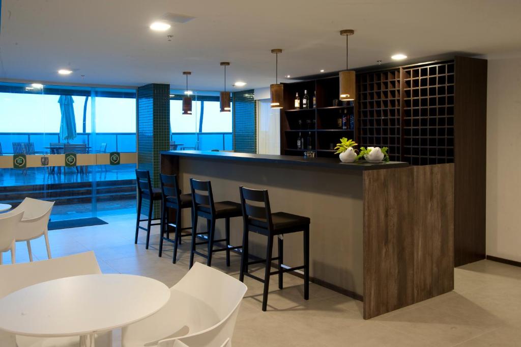  Ritz Suites Lifestyle