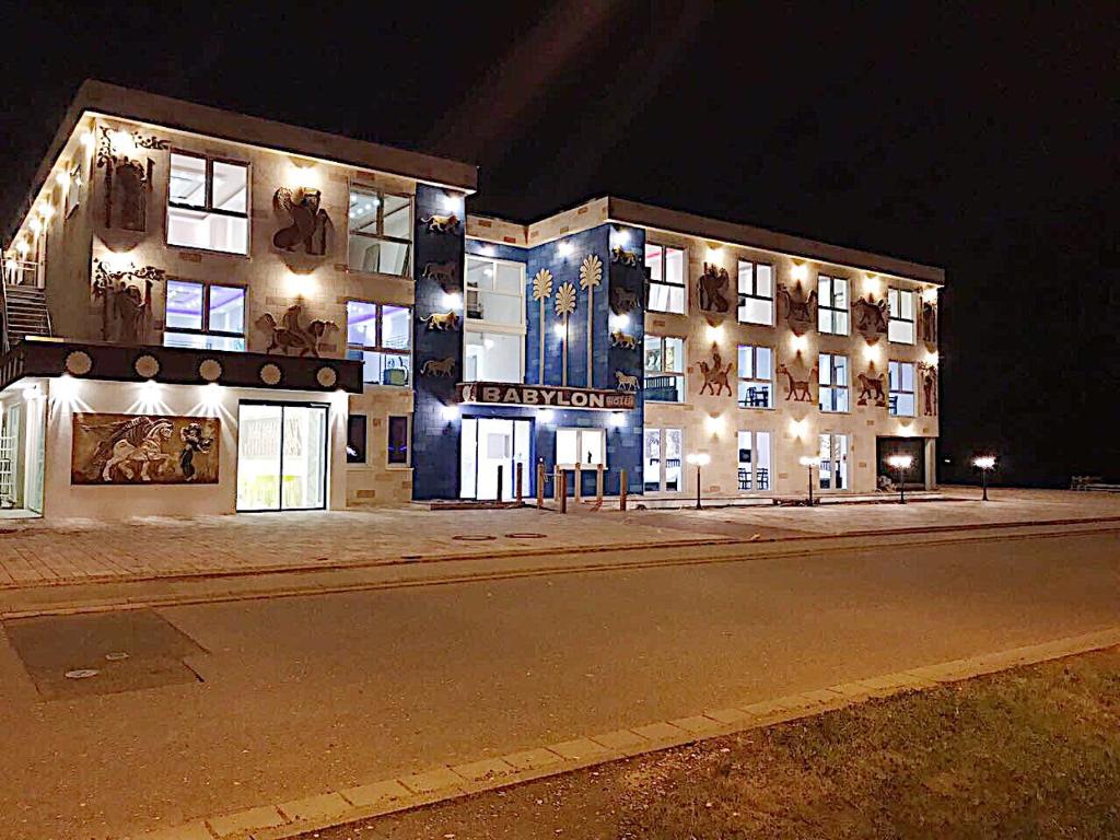Budova, kde se hotel nachází