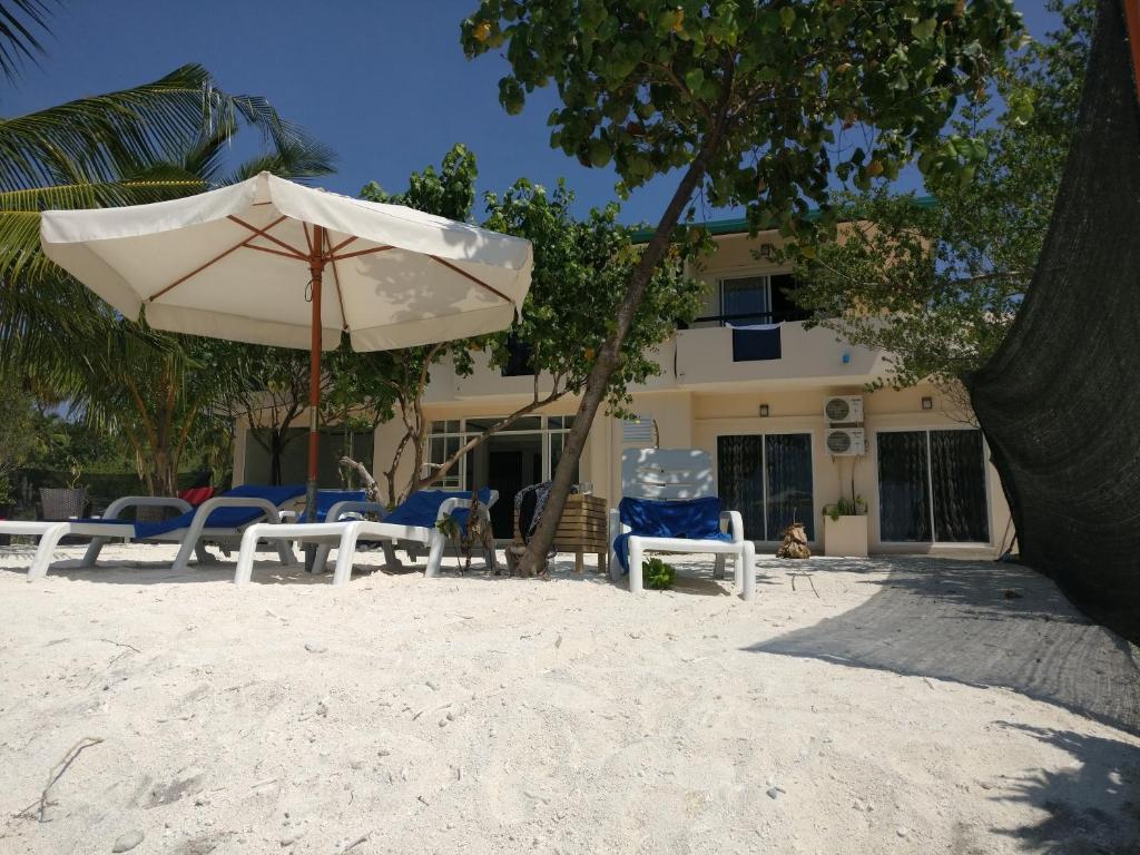 Fotografie z fotogalerie ubytování Crown Beach Hotel-Private Bikini Beach v destinaci Dhiffushi