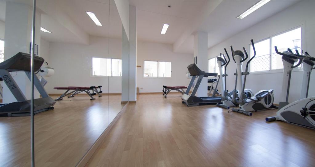 Fitness centrum a/nebo fitness zařízení v ubytování Hostel Residencia Alfil