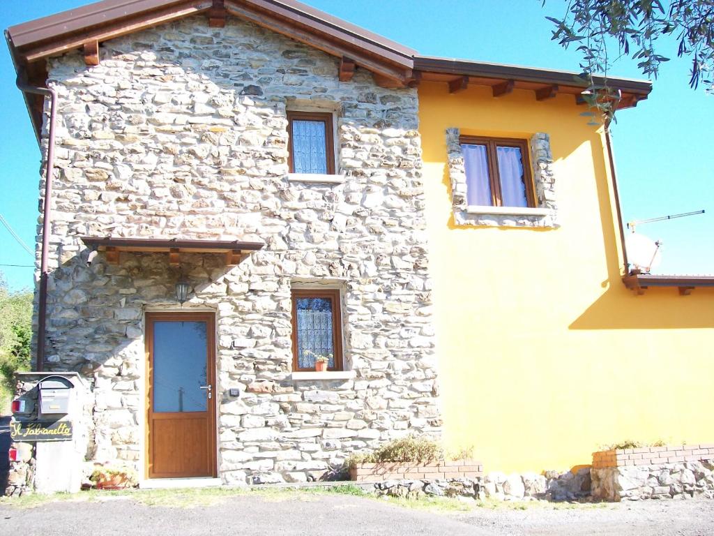 The building in which Az apartmant is located