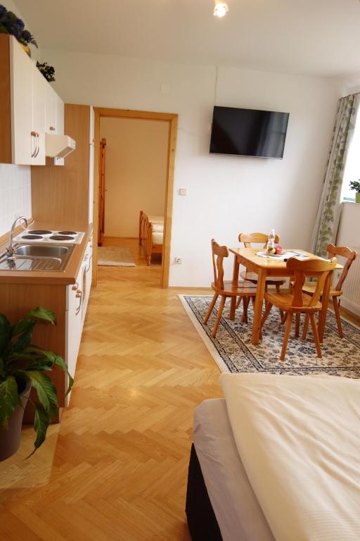 Kuchyň nebo kuchyňský kout v ubytování Weingut Primus Südsteiermark