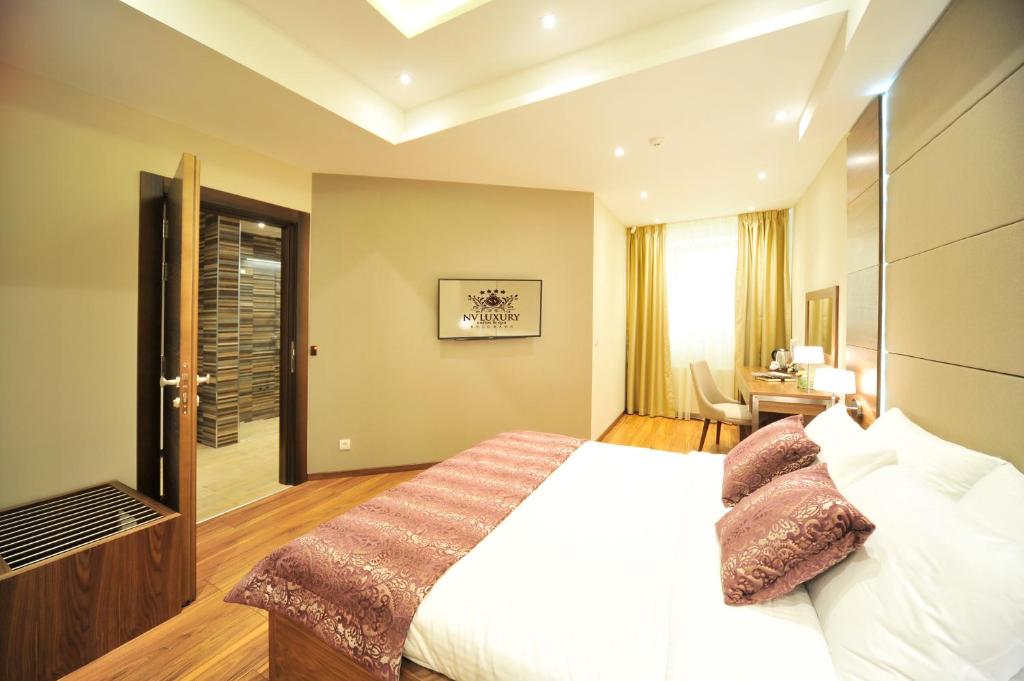 NV Luxury Suites & Spa - Superior Apartment With Sauna