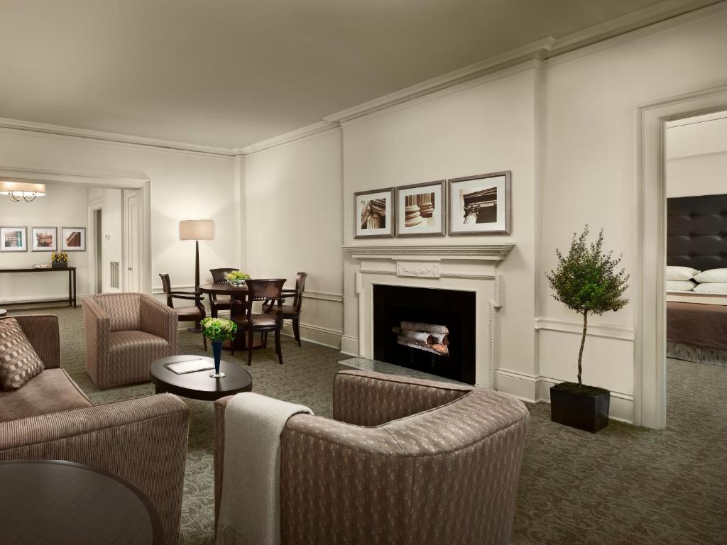 Posezení v ubytování Hotel AKA Rittenhouse Square