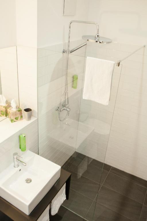 Green Spirit Hotel - 5