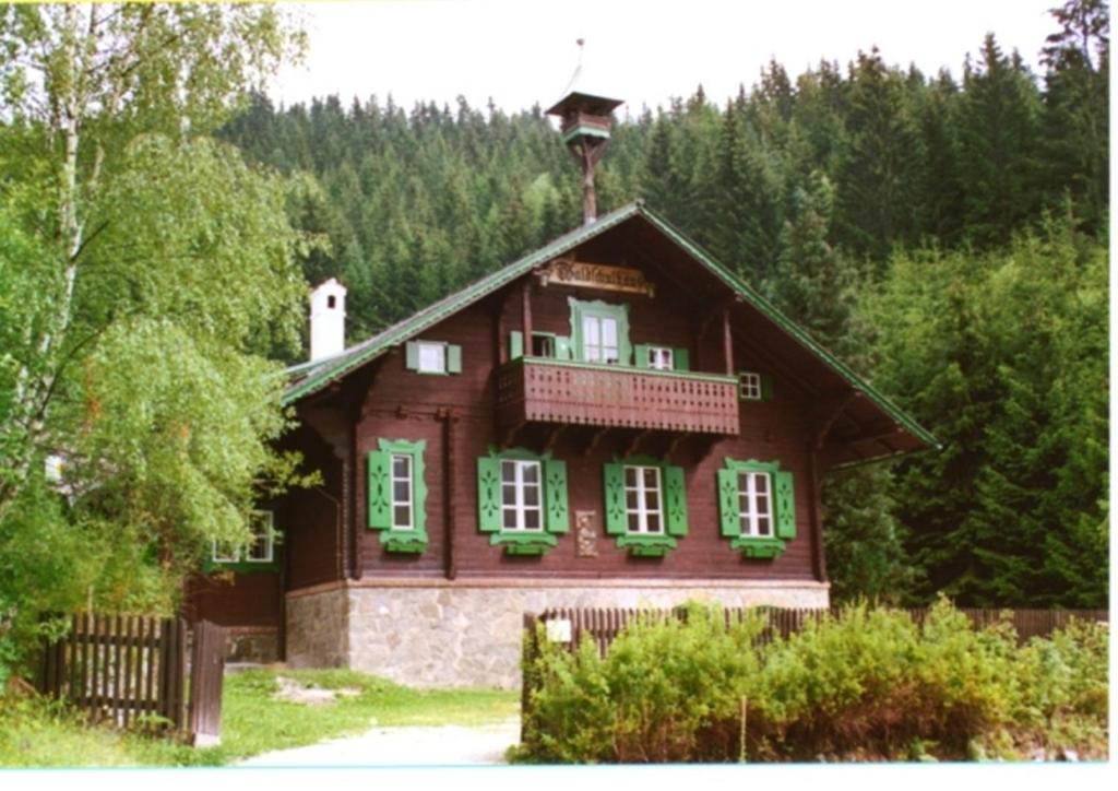 Budova, kde se bed and breakfast nachází