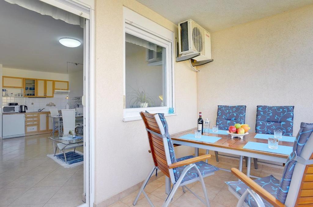 Kuchyň nebo kuchyňský kout v ubytování Apartment Frlan