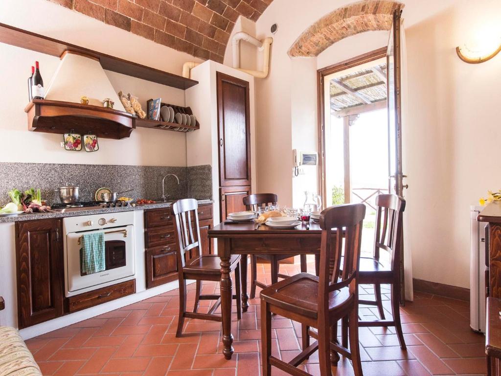 Kuchyň nebo kuchyňský kout v ubytování Country House il Ciliegio