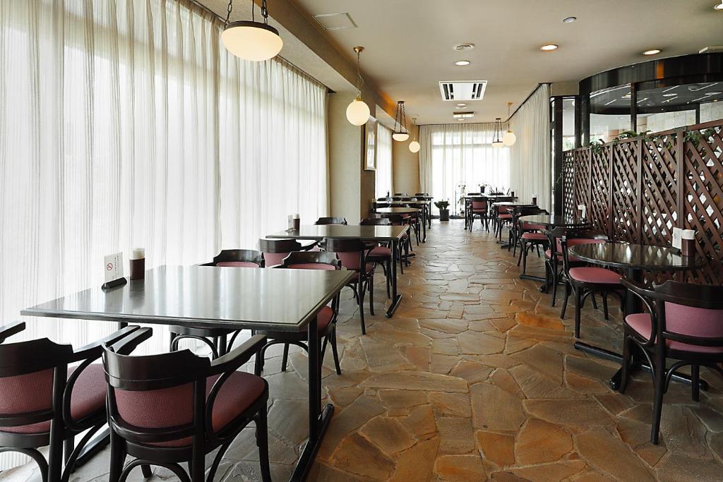 Restaurace v ubytování Kumegawa Wing Hotel