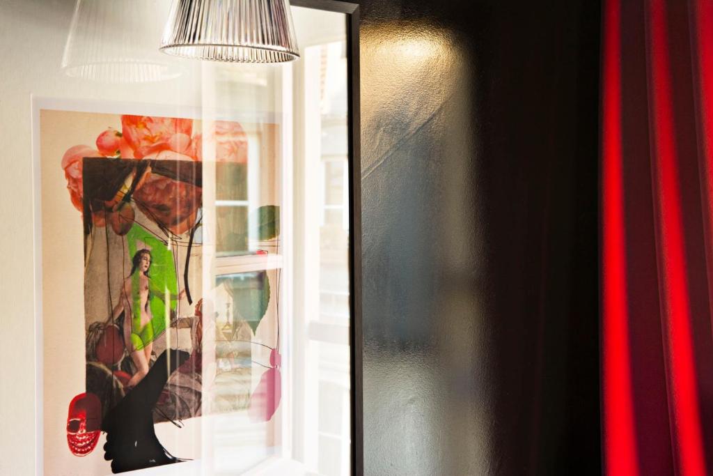 Hôtel du Petit Moulin, Haute Couture hotel by Lacroix - Resim 42