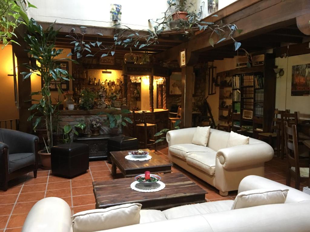 Posedenie v ubytovaní Hotel Rural Posada El Trenti de Corona