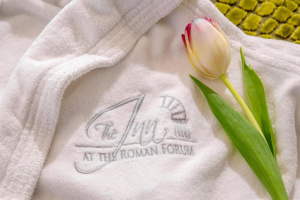 Certifikát, hodnocení, plakát nebo jiný dokument vystavený v ubytování The Inn at the Roman Forum Luxury Collection - The Inn At The Roman Forum