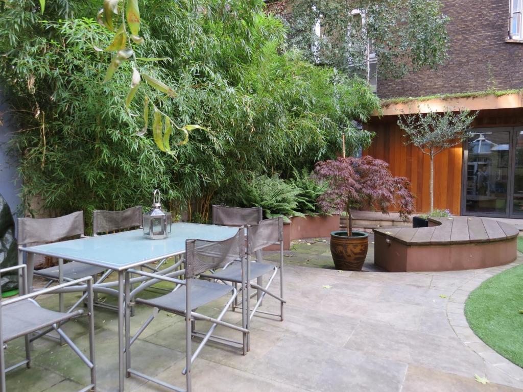Zahrada ubytování Romantic Bungalow in Notting Hill