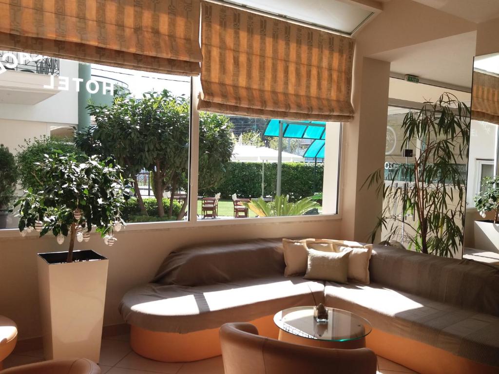 Posezení v ubytování Hotel Filoxenia Beach