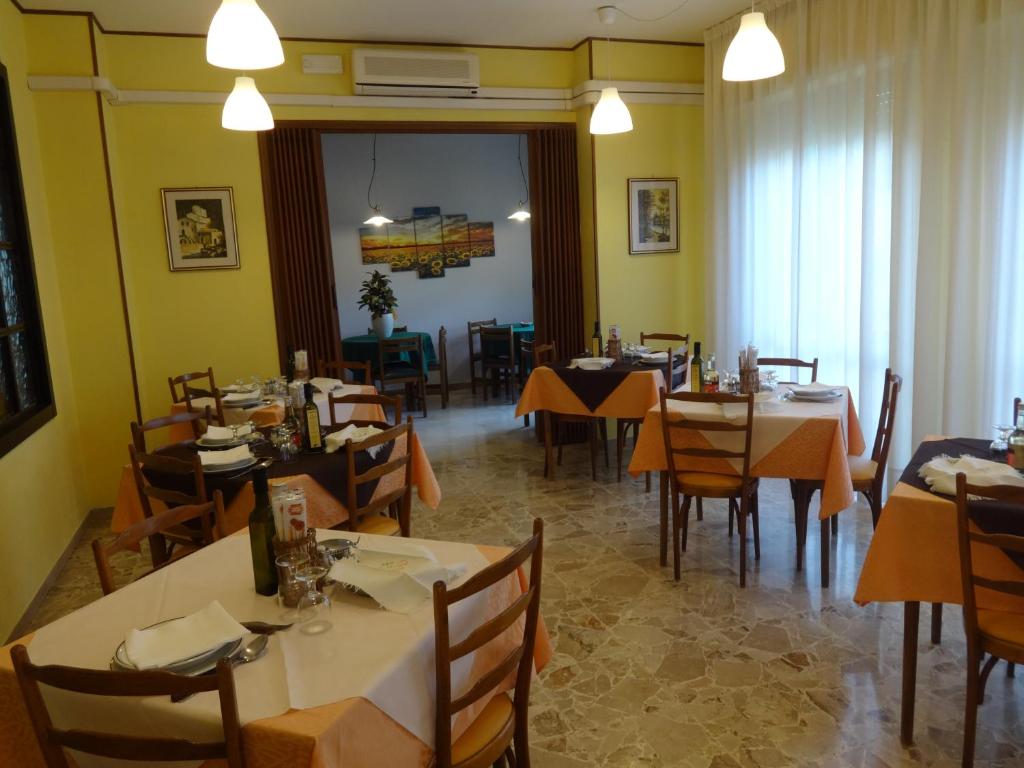 Restaurace v ubytování Hotel Saturno