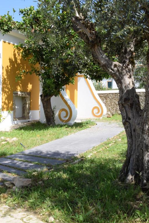 Casa da Paleta - Family Room With Garden View
