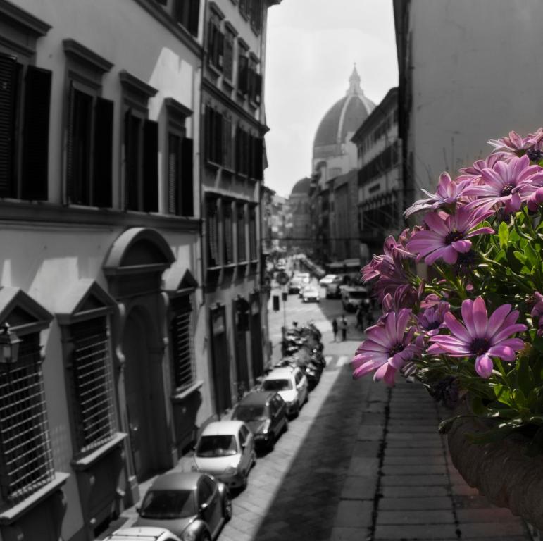 Hotel Balcony - Resim 41