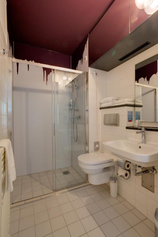 Koupelna v ubytování MEININGER Hotel Leipzig Hauptbahnhof