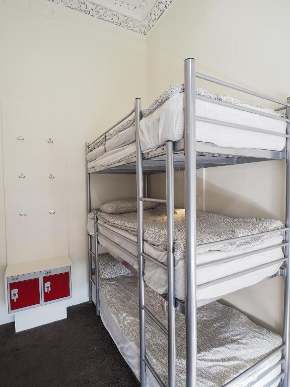 Postel nebo postele na pokoji v ubytování The Hostel