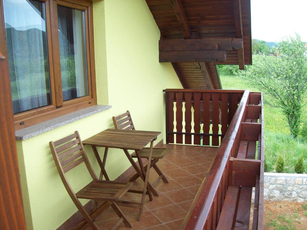 Balkón alebo terasa v ubytovaní House Mara