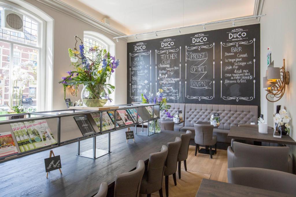 Posezení v ubytování Fletcher Hotel-Restaurant Middelburg