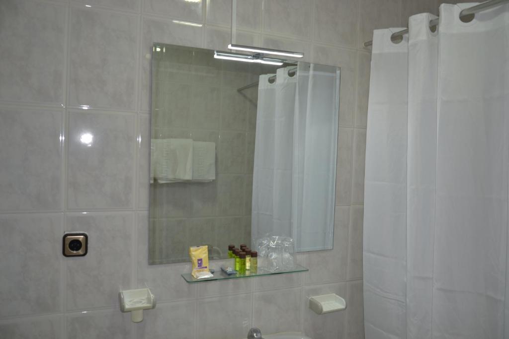 Koupelna v ubytování Hotel Balcón de Cazorla