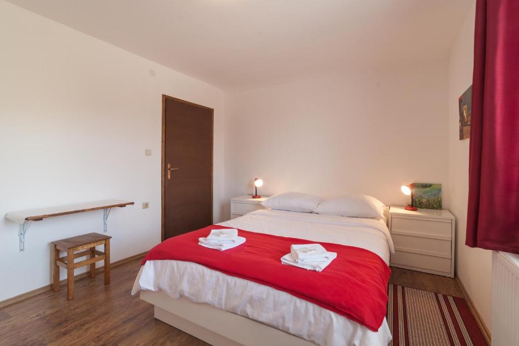 Postel nebo postele na pokoji v ubytování Breza Guesthouse