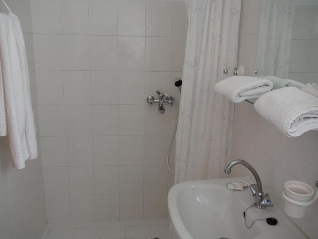 A bathroom at Filoxenia Hotel & Apartments