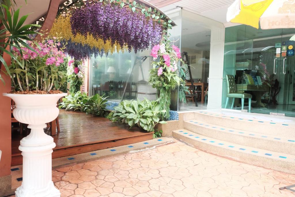 Fotografie z fotogalerie ubytování Orchid Resort v Lat Krabangu