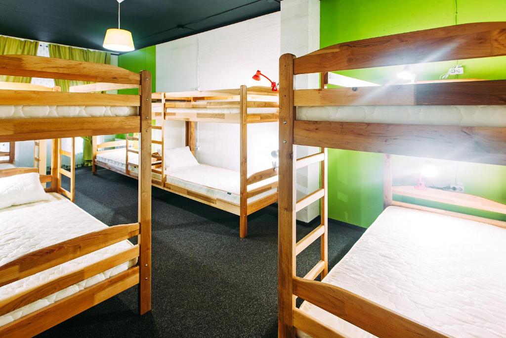 Postel nebo postele na pokoji v ubytování Happy Hostel Kiev
