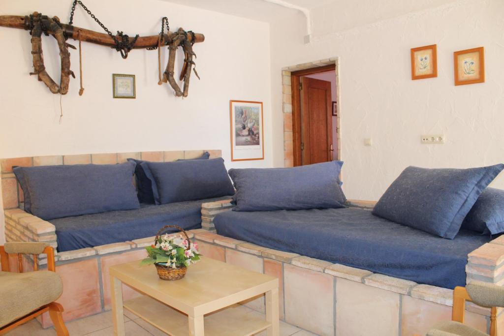 A seating area at Finca Doña Sofia Maria