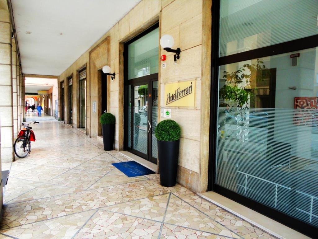 Jízda na kole v ubytování Hotel Ferrari nebo okolí
