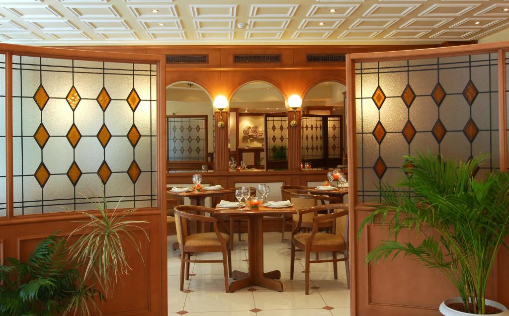 Restaurace v ubytování Athens Atrium Hotel & Jacuzzi Suites