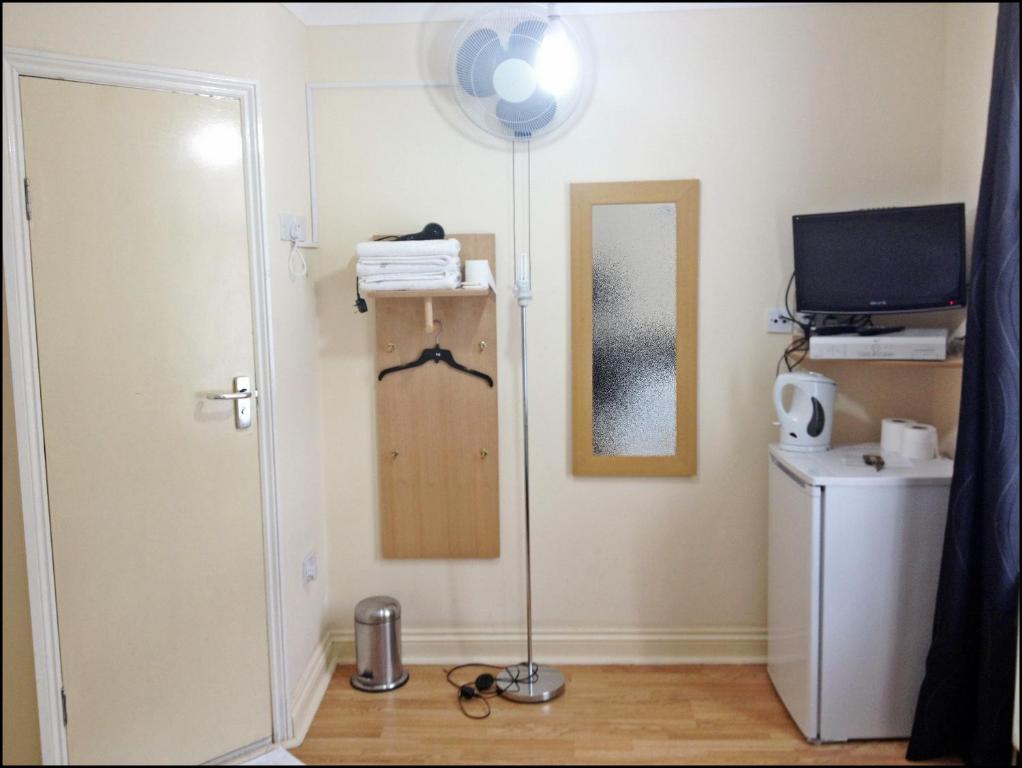 City View Hotel - Roman Road Market - Resim 27