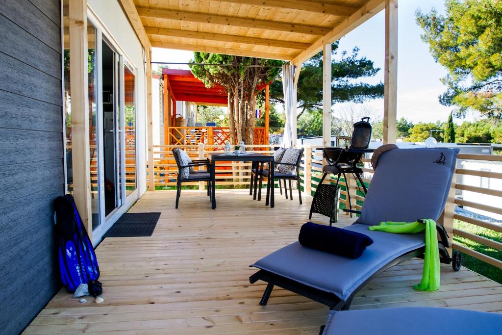 Balkón nebo terasa v ubytování Adrijela Mobile Home