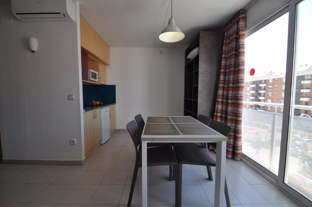 Stolní tenis v ubytování Aparthotel Safari nebo okolí