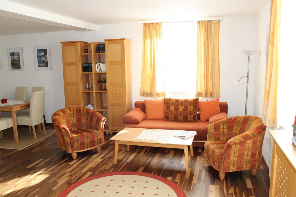 Posezení v ubytování Familienappartement Ötscherbär