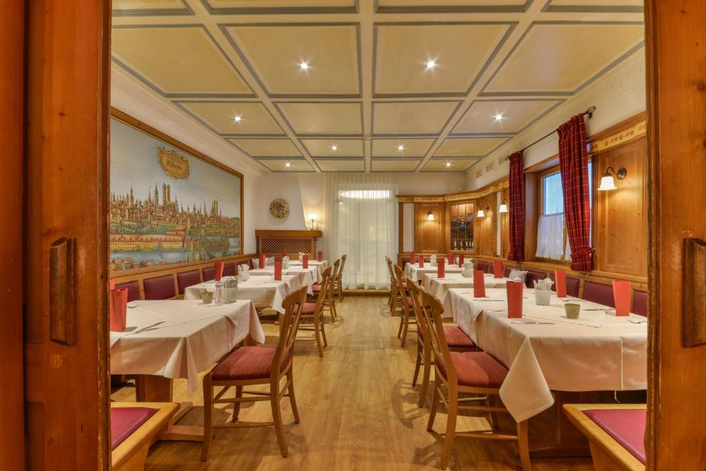 Restaurace v ubytování Hotel Schiller