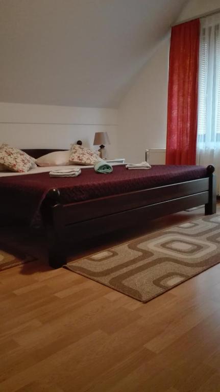 Postel nebo postele na pokoji v ubytování Guest House Adrijana
